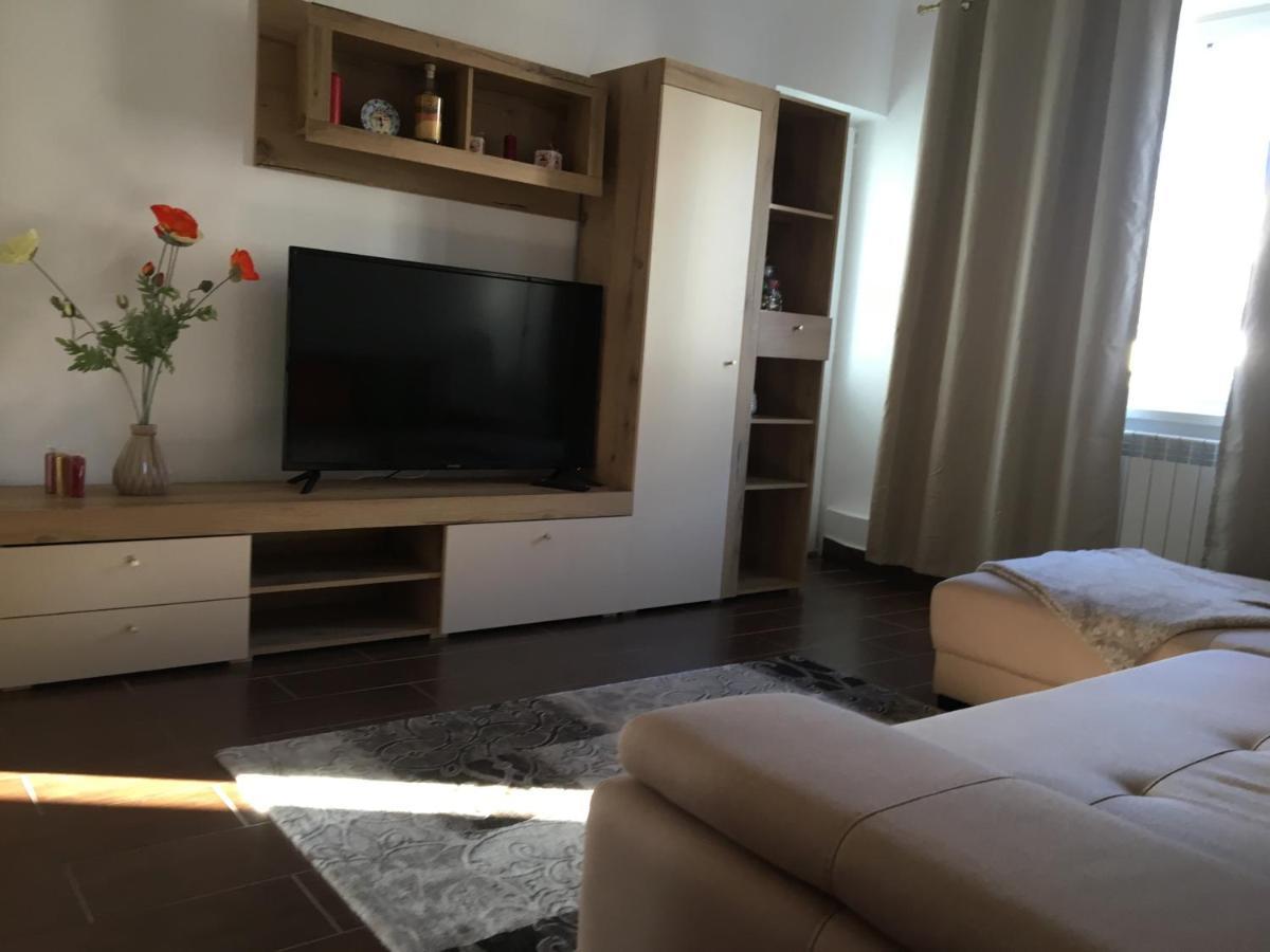 Central Home Karácsonkő Kültér fotó